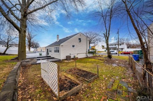 853 Barry Ave, Perth Amboy NJ  08861-1626 exterior