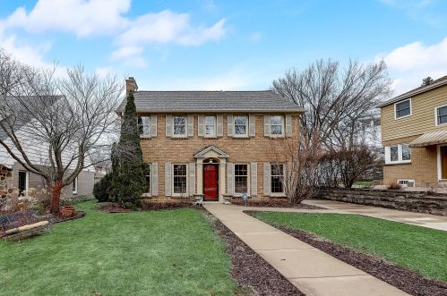 6257 Bay Ridge Ave, Milwaukee, WI 53217-4328