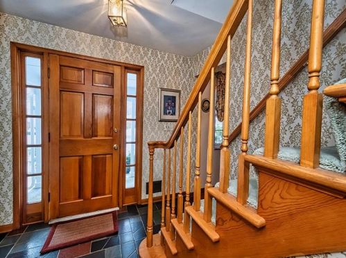 103 White Gate Rd, Pittsburgh, PA 15238-2621