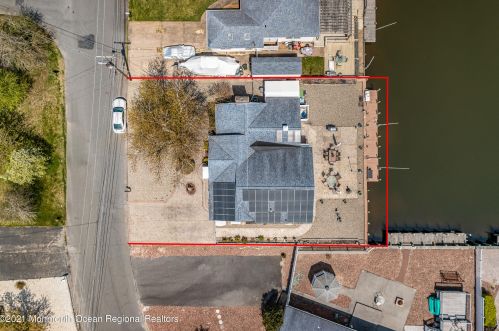 1032 Orlando Dr, Lacey NJ  08731-5510 exterior