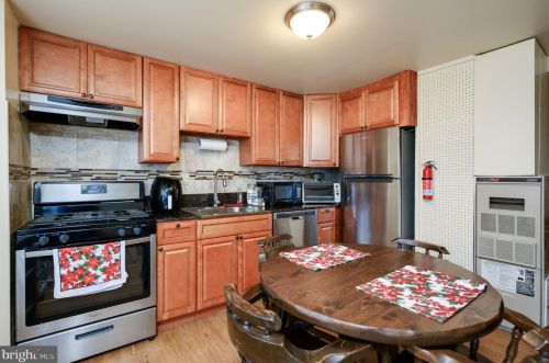 110 Roberta Jean Ave, Littlestown PA  17340-1134 exterior