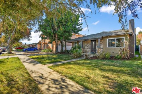 3307 Daisy Ave, Long Beach, CA 90806-1229