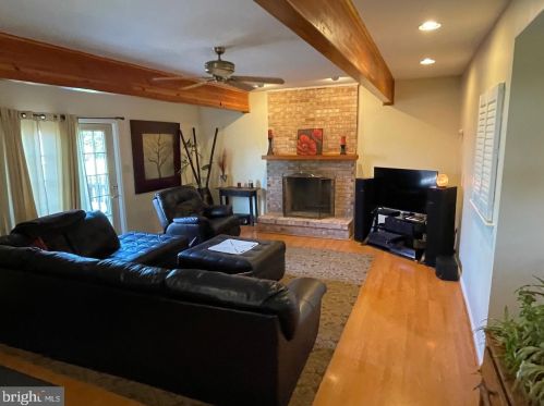 1567 Potter Dr, Pottstown PA 19464-2978 exterior