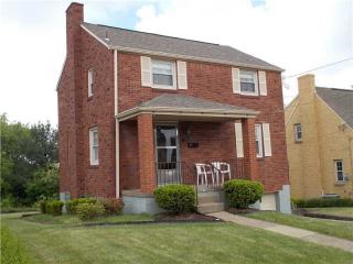 122 Gardenview Dr, Pittsburgh, PA 15212-1102