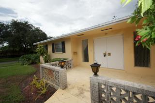 1300 40 Ave, Hollywood FL  33021-4960 exterior