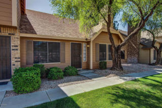 9830 48th Way, Phoenix, AZ 85044-5606