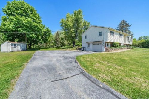 165 Ridge Rd, Warwick, NY 10990-3038