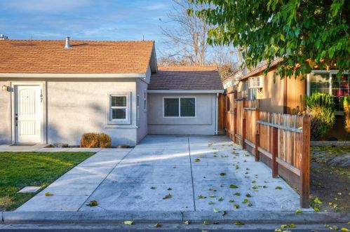 147 Drake Ave, Modesto CA  95350-4518 exterior