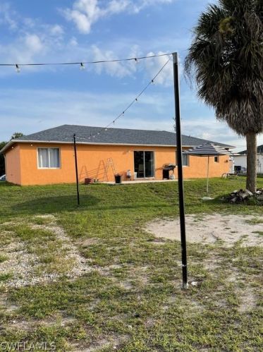 2500 42 St, Lehigh Acres FL 33976-4739 exterior