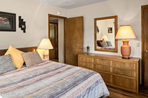 200 Concho Dr, Sedona AZ 86351-7952 exterior