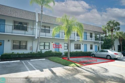 440 Canal Pt, Delray Beach, FL 33444-1880