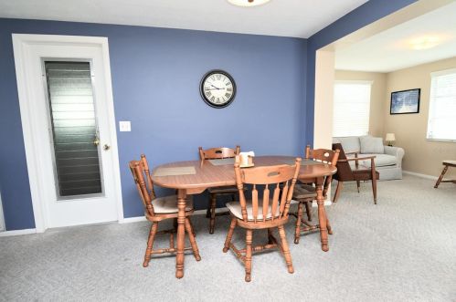 4031 Reggie Dr, Tarpon Springs FL  34691-3547 exterior