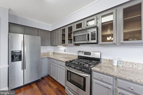 16869 Miranda Ln, Woodbridge VA  22191-5142 exterior