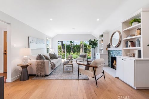 6464 Firmament Ave, Van Nuys CA  91406-6218 exterior