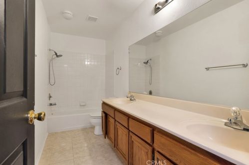 43817 Amy Ct, Lancaster CA  93535-4471 exterior