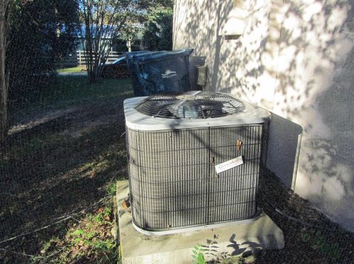 2815 Menard Dr, Deland FL 32720-8728 exterior