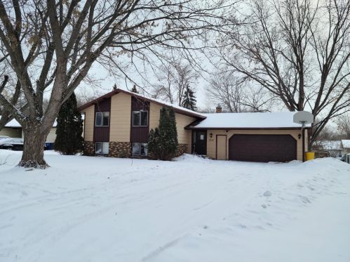 2116 13th St, Saint Cloud, MN 56301-4812