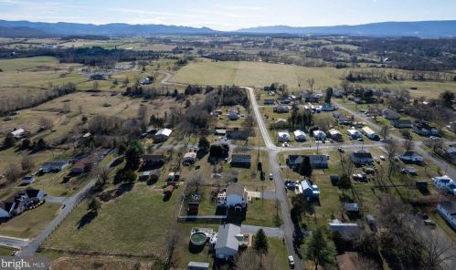 509 6th St, Richmond National Battlefiel VA  22835-1449 exterior