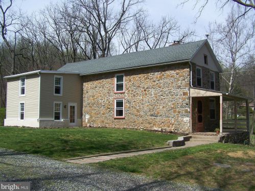 2133 Deep Creek Rd, Perkiomenville, PA 18074-9516