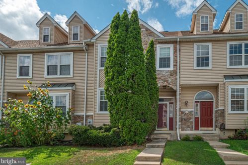 105 Poplar Ct, Collegeville, PA 19426-3915