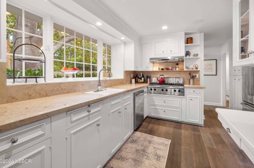 1430 Greenworth Pl, Santa Barbara CA exterior