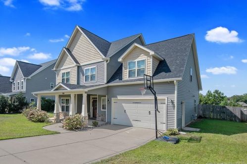 908 Ronald Reagan Dr, Fayetteville, NC 28311-1650