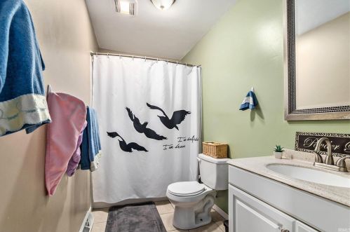 2115 Sarah St, Mishawaka IN  46545-6248 exterior