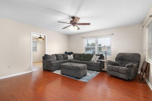 1003 Dora Ave, Tavares, FL 32778-2934