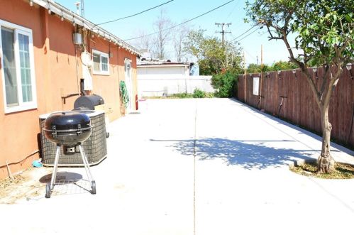 2942 Avalon St, Riverside CA 92509-2015 exterior