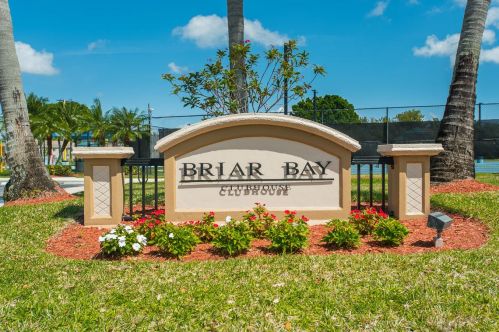 3121 Santa Margarita Rd, West Palm Beach, FL 33411-6451