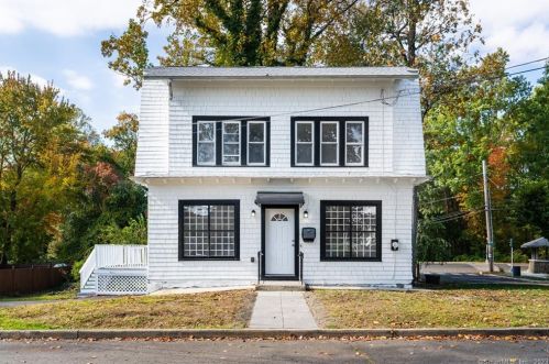 13 Yale Ave, Milford, CT 06460-7758