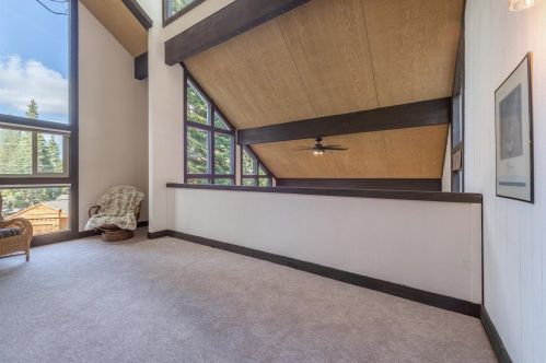 13459 Davos Dr, Truckee CA 96161-7100 exterior