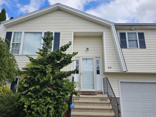 210 Traverse St, Waterbury, CT 06704-3237