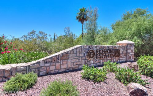 6721 Calle Lorensita, Tucson, AZ 85743-8129