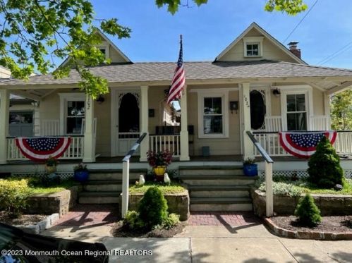 102 Franklin Ave, Ocean Grove NJ  07756-1038 exterior