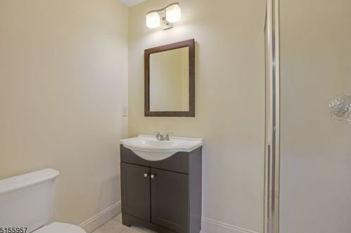 8 Forest View Dr, Martinsville NJ  08836-2039 exterior