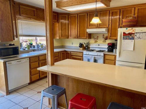 112 Thompson Ave, Ukiah CA  95482-6544 exterior