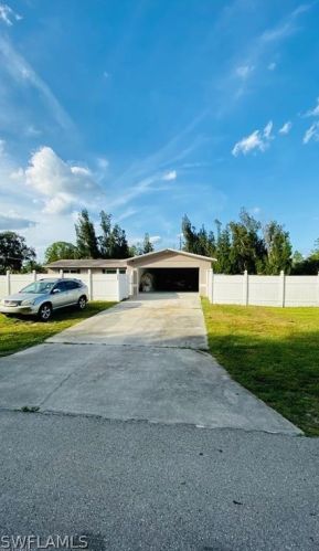 2507 14th St, Lehigh Acres, FL 33976-3140