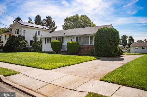 43 Bolton Rd, Trenton, NJ 08610-1024