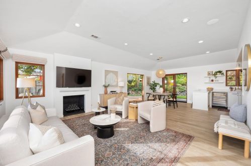 1047 Cheltenham Rd, Santa Barbara CA  93105-2236 exterior