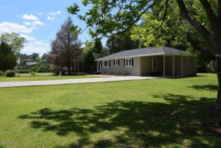 141 Ridge Rd, Newport, NC 28570-6833