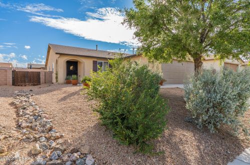 8369 Screech Owl Dr, Tucson, AZ 85757-7925