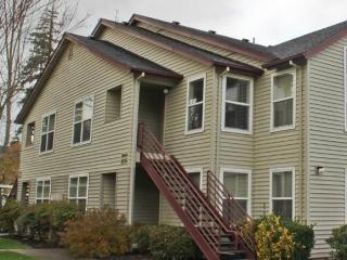 6651 Hidden Creek Loop, Salem OR  97303-7881 exterior