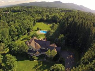 90 Edson Woods Rd, Stowe, VT