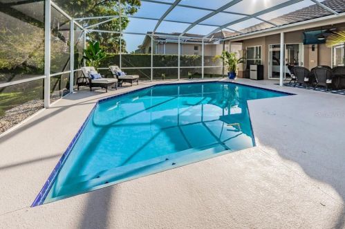 4811 Cross Pointe Dr, Oldsmar FL 34677-5202 exterior