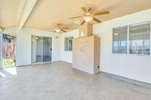 754 Meadowlark Ave, Los Banos CA  93635-3020 exterior