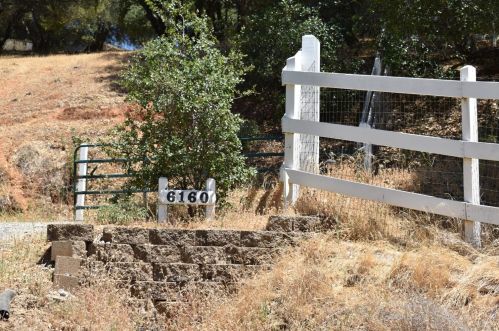 6160 Lynx Ridge Rd, Garden Valley, CA 95633-9724
