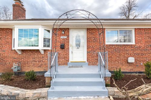 7207 Normandy Ln, Falls Church, VA 22042-3729