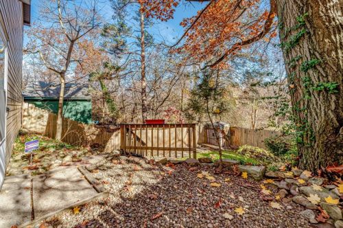 520 Vernon St, New Kensington PA  15068-5850 exterior