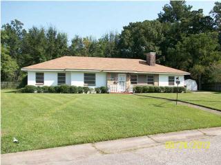 47 Chadwick Dr, Mobile, AL 36606-2473